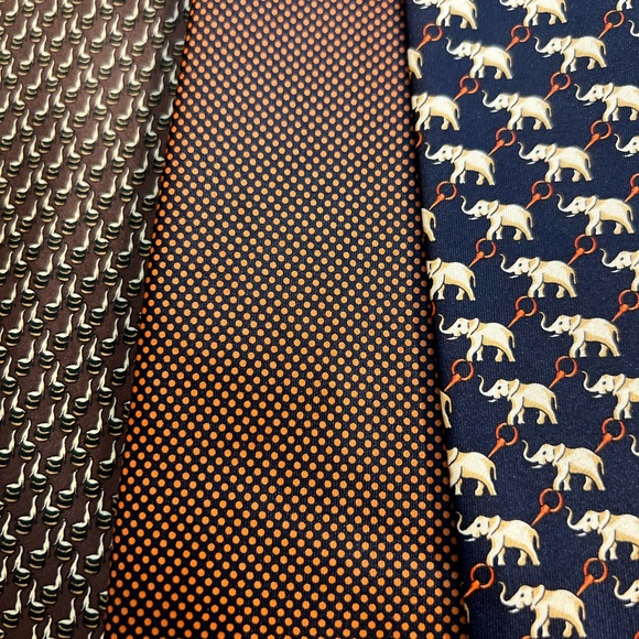 Rene Chagal Dress Tie, Classy SEAL Statement - Picture 9 of 10